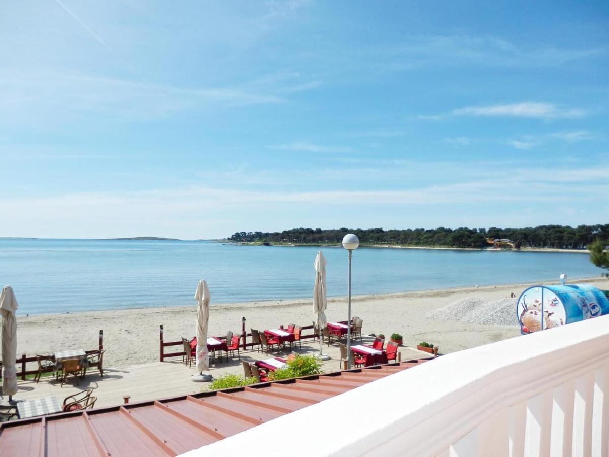 מדולין Sand Beach Apartment Idila מראה חיצוני תמונה