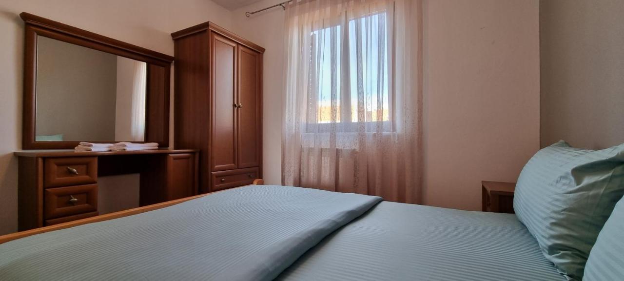 מדולין Sand Beach Apartment Idila מראה חיצוני תמונה