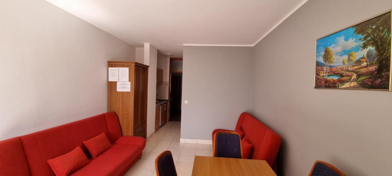 מדולין Sand Beach Apartment Idila מראה חיצוני תמונה