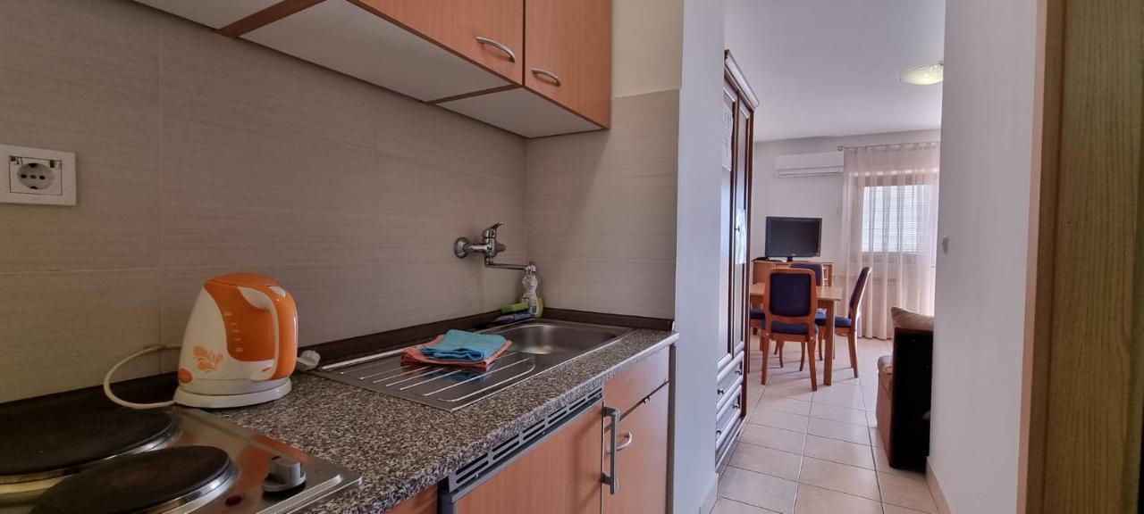 מדולין Sand Beach Apartment Idila מראה חיצוני תמונה