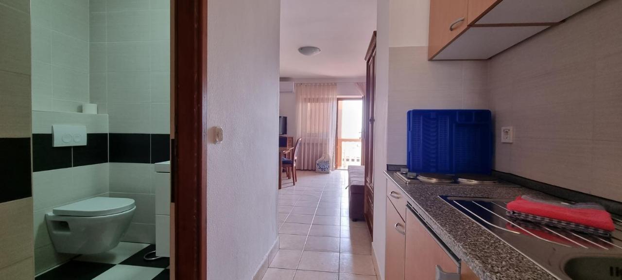 מדולין Sand Beach Apartment Idila מראה חיצוני תמונה